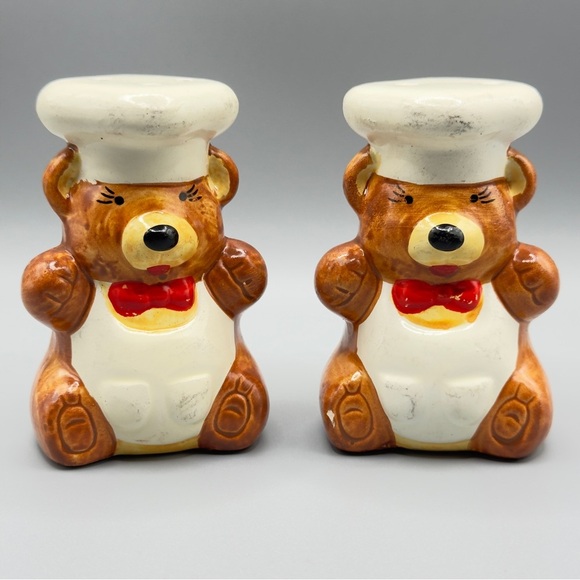 Vintage Bear Chef Salt & Pepper Shakers – Ceramic Pair with Stoppers - Picture 1 of 13